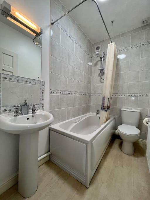 Scoresby Escape - Whitby Holiday Home 외부 사진